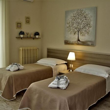Casa Vacanze Civico 32 Монтескальозо Экстерьер фото