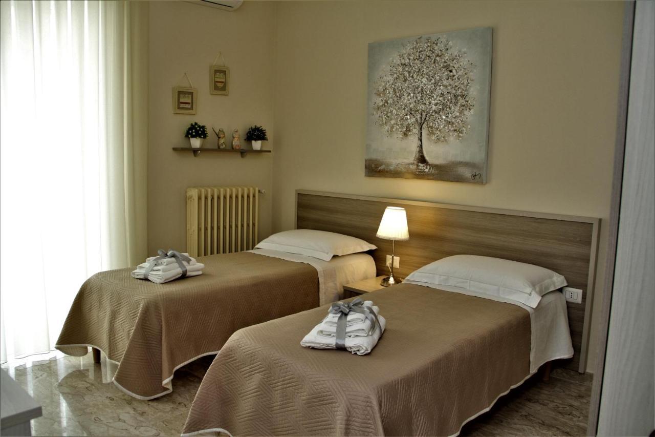Casa Vacanze Civico 32 Монтескальозо Экстерьер фото
